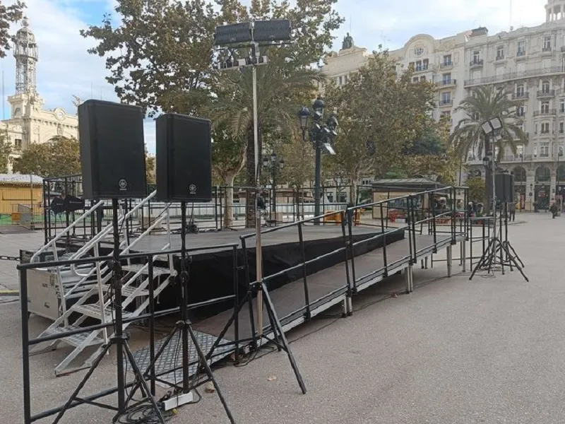 Escenario Plaza Ayuntamiento Valencia Rampa Acceso Minusvalidos