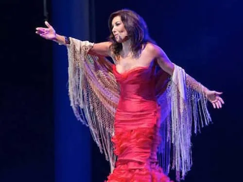 11 Maria Abradelo Vestido Agradecimientos Publico