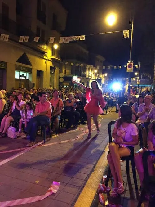 14 Gran Aglomeracion Publico Espectaculos Musicales